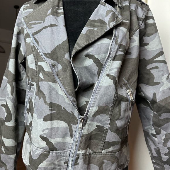 Camouflage, zip jacket - Picture 2 of 8